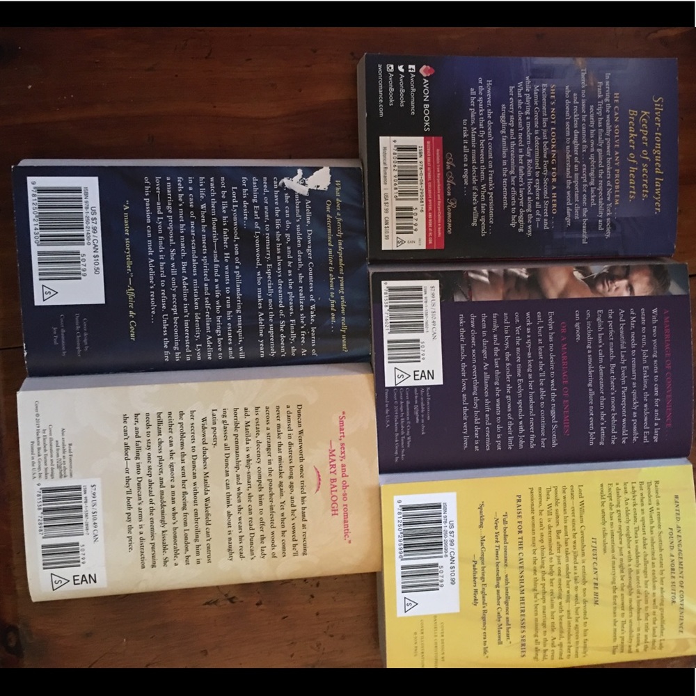 Romantic novel bundle - Picture 2 of 2